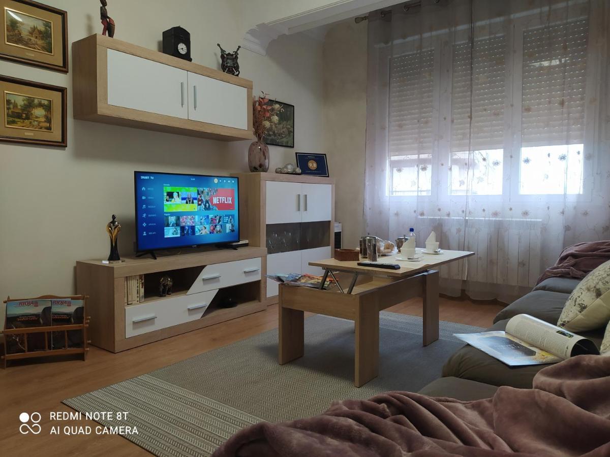 Gonzalo De Berceo 15 " Calidad-Sobrio" And " Free Private Parking " Apartment Logrono Exterior photo